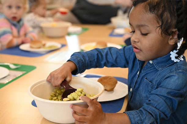 Student eating lunch